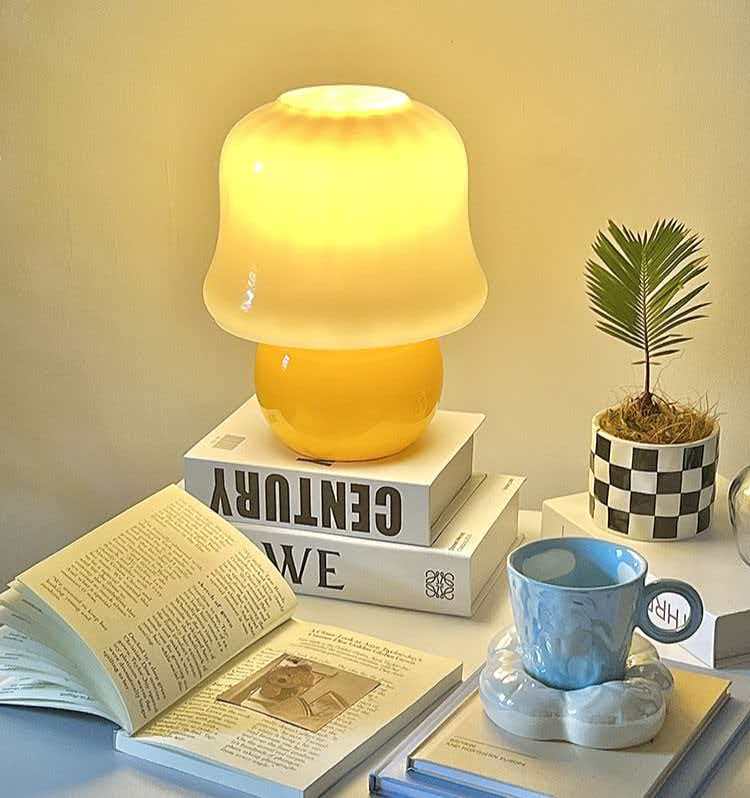 Creamy Halo Lamp